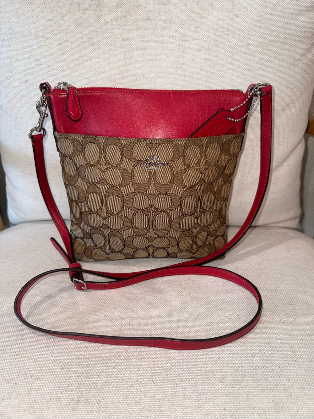 Coach Swingpack Tan Jacquard Canvas With Red Leather Crossbody Sling Bag Purse